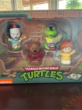 Teenage Mutant Ninja Turtles LIttle People Collector Allies Special Edition Set